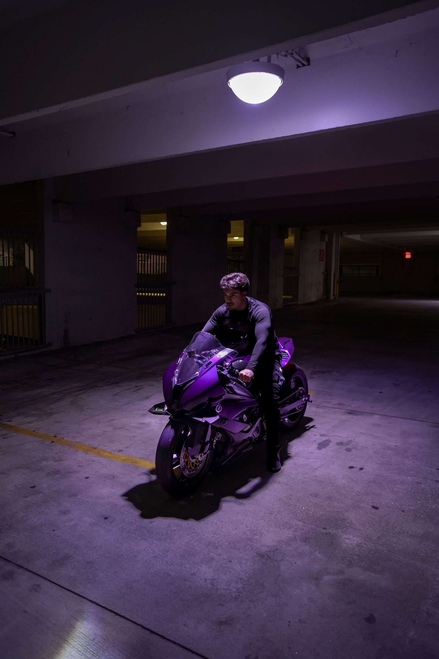 BLACK COMPRESSION LONG SLEEVE - Black